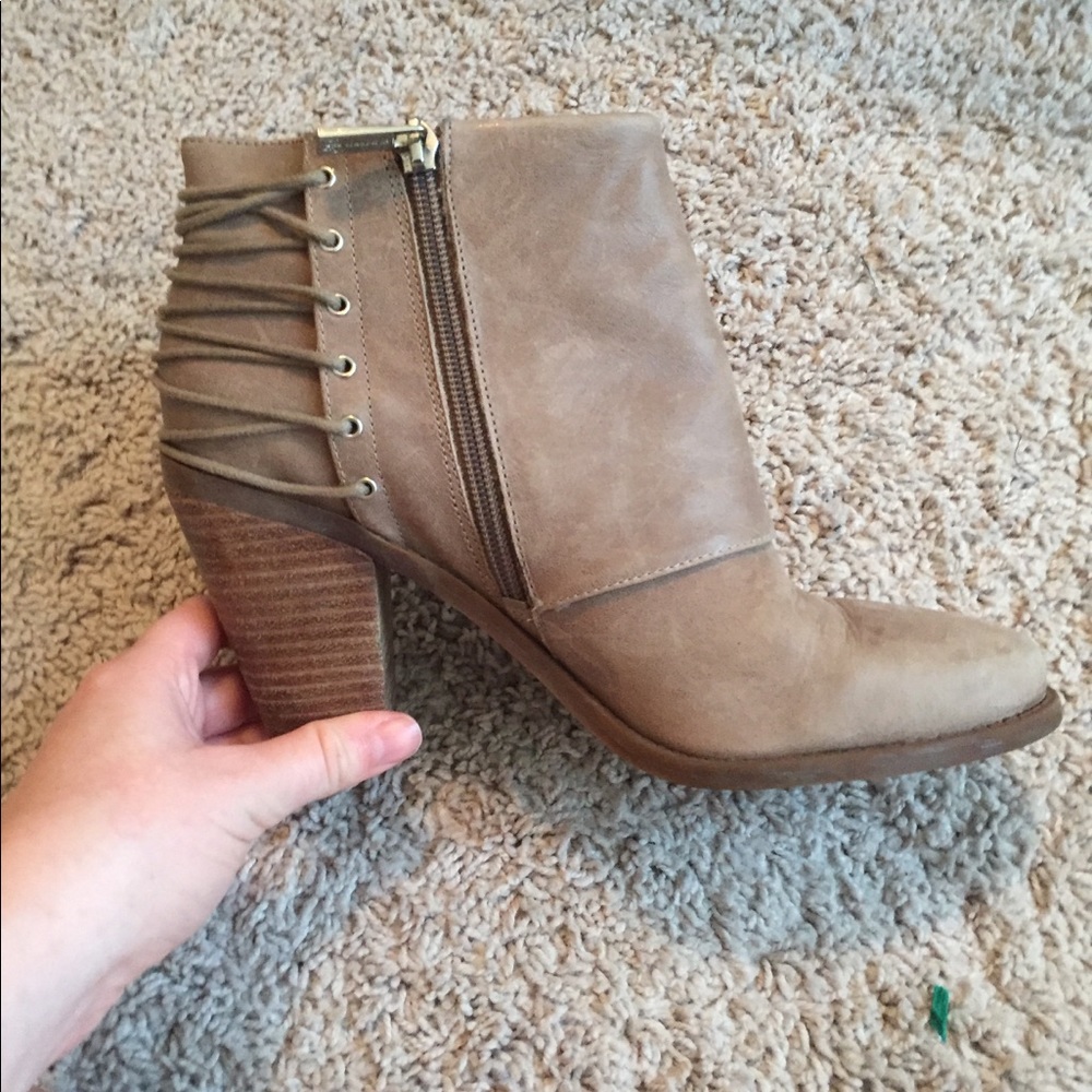 jessica simpson nude booties